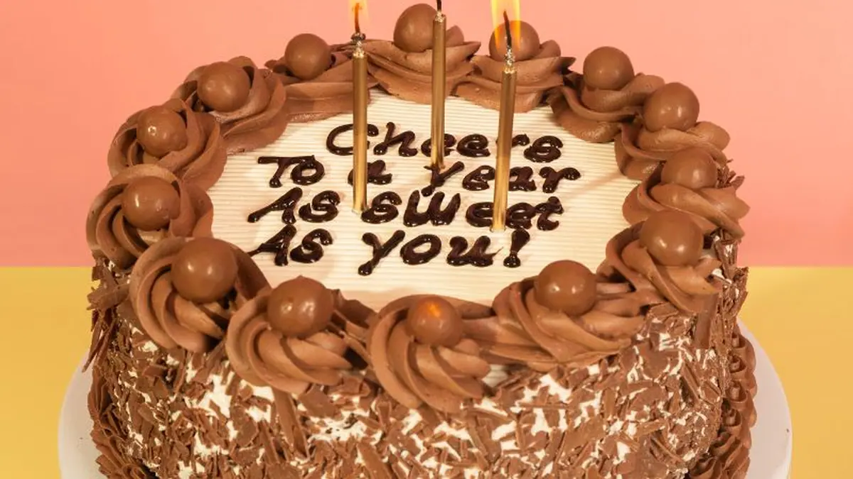 Cake Box – eggless cake shop in Banbury town centre